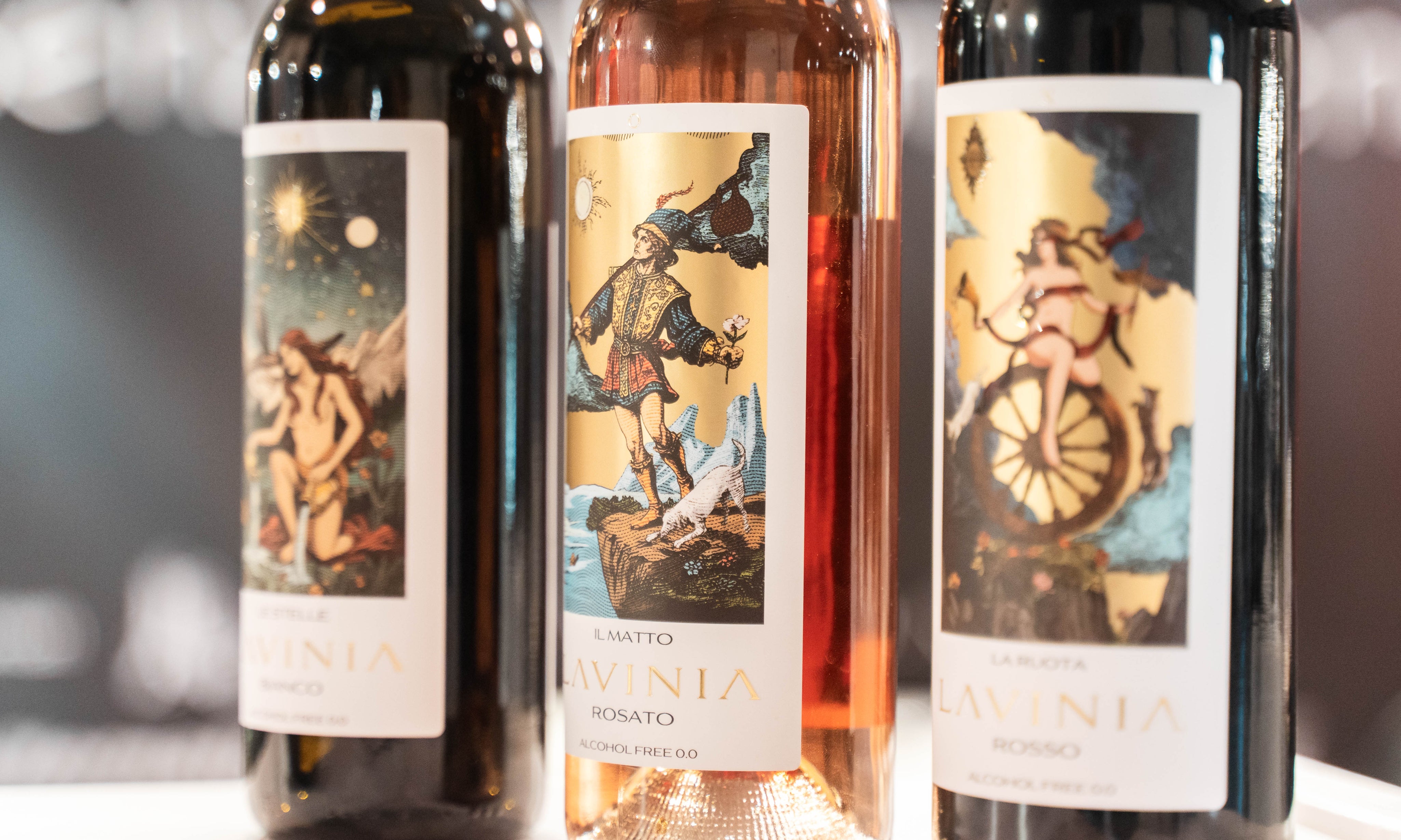 Lavinia tarocchi e cartomanzia vino 